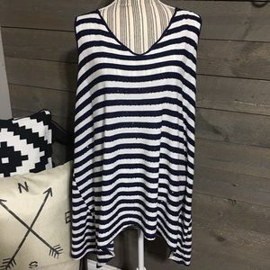 Beautiful Avenue tank top with sequins!